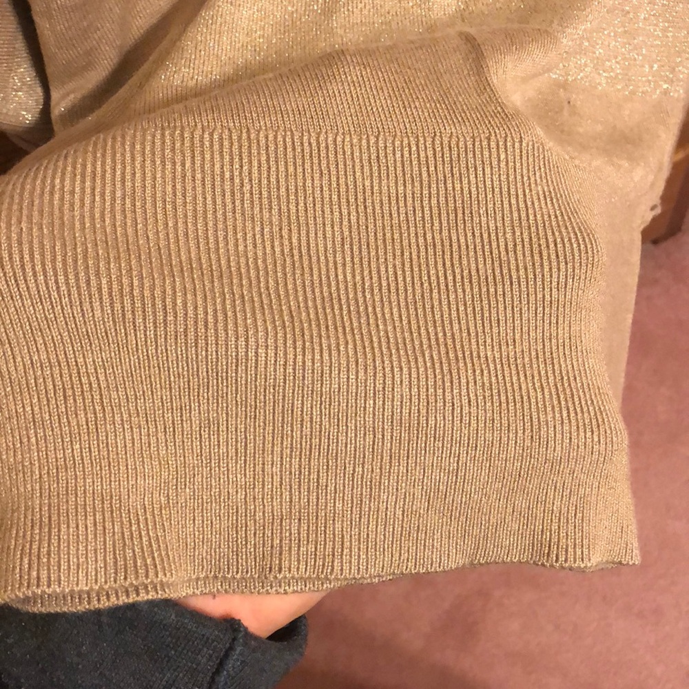 Sweater - Picture 4 of 5